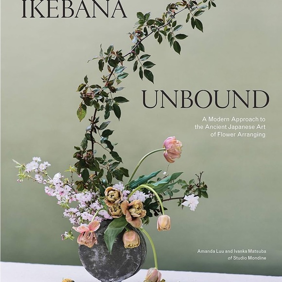 Ikebana vase By Arita - Picture 8 of 8